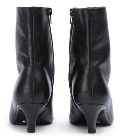 Estelle Black Vintage