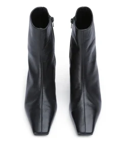 Estelle Black Vintage