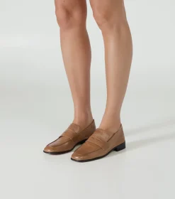 Gloria Tan Vintage