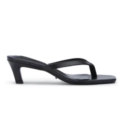 Topaz Black Como
